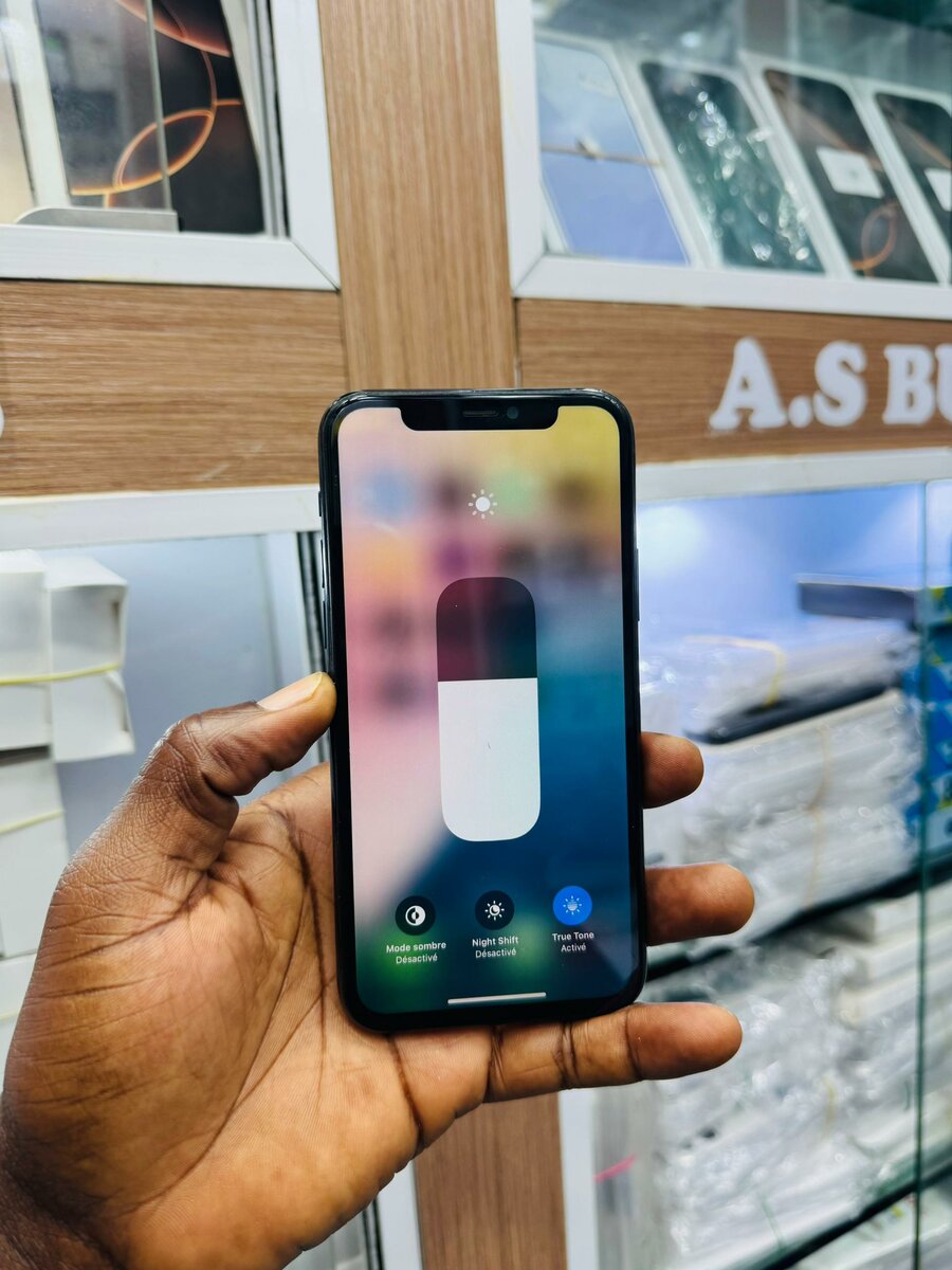 11 pro 64Go tout passe