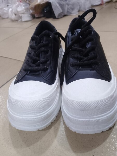 Baskets plateformes noires