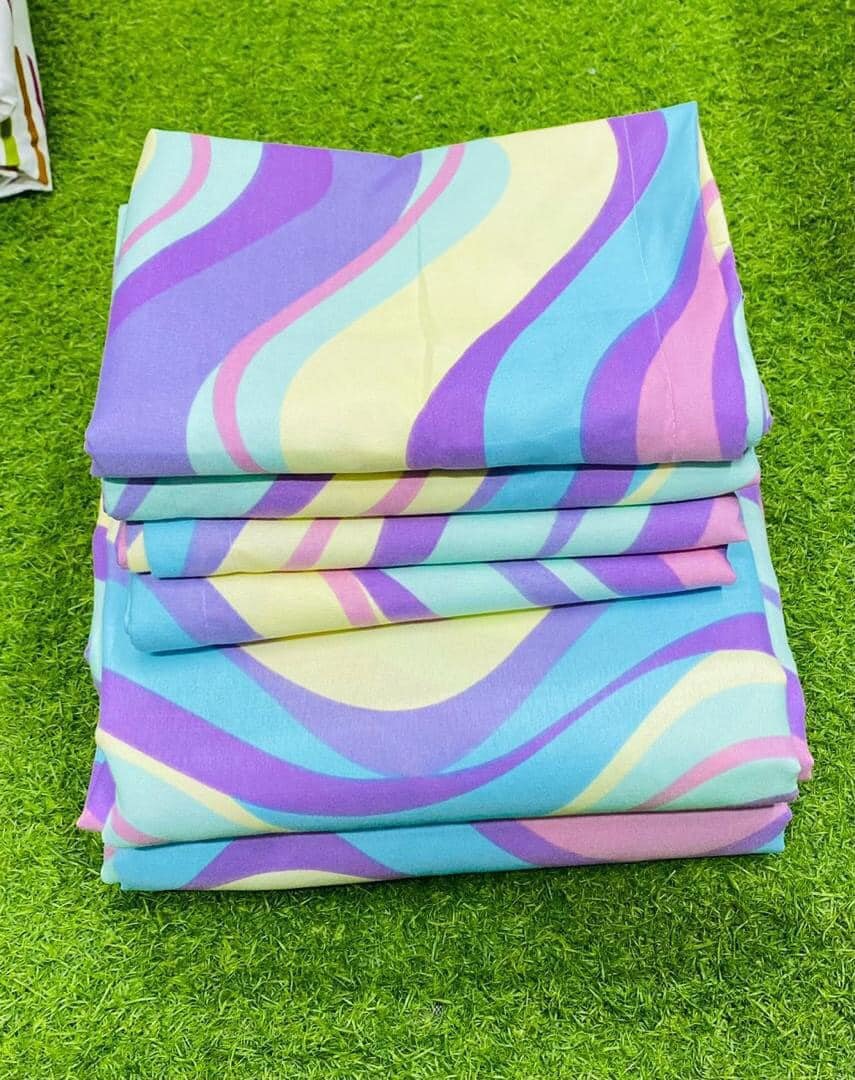 set includes 2 bedsheets and 4 pillowcases