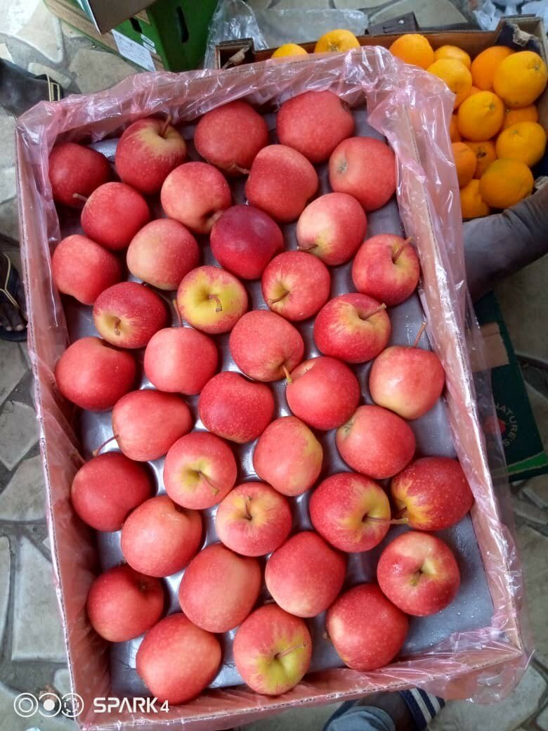 Pommes Rouges Fraîches