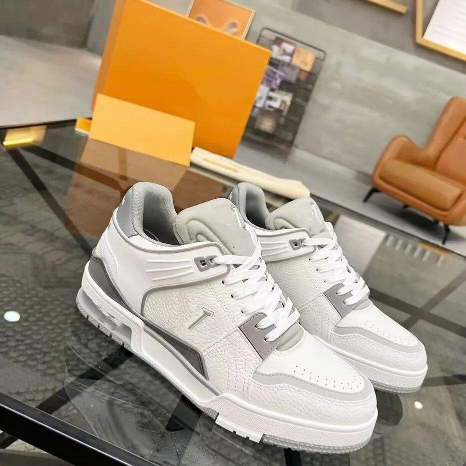 Louis Vuitton Sneakers