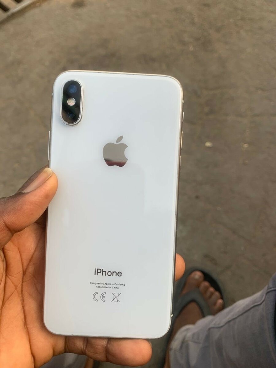 iPhone X 64giga casineuf avec petite fissure