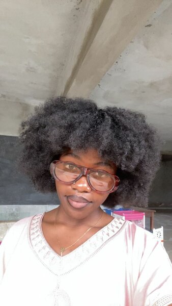 LUNETTES DE SOLEIL MODERNES