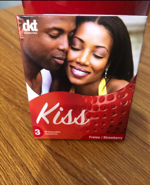 12 Préservatifs (4 paquets )