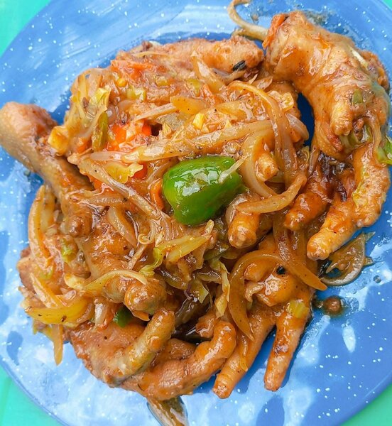 Pieds de Poulet Épicés