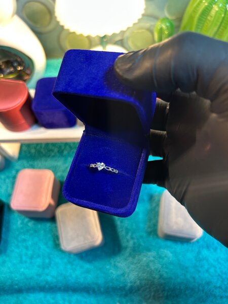 Bague de fiançailles coeur diamant