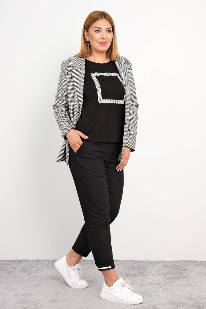 Костюм тройка