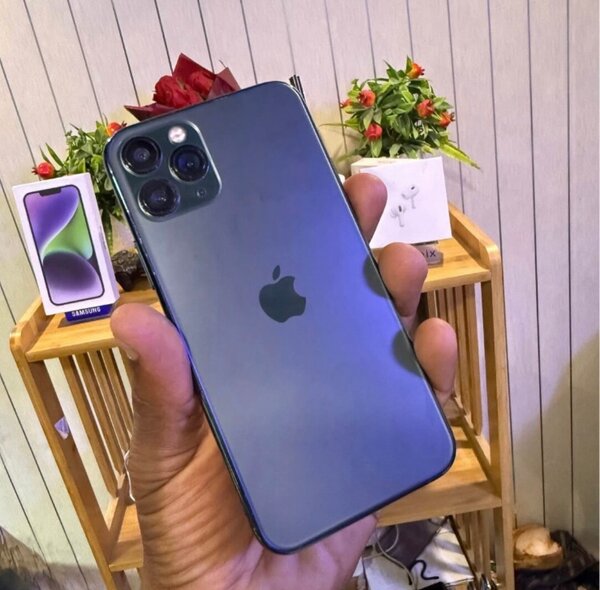 iPhone 11pro max 128Go