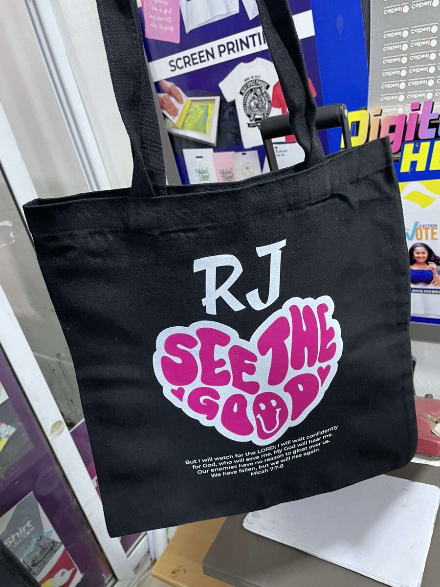 Tote bag