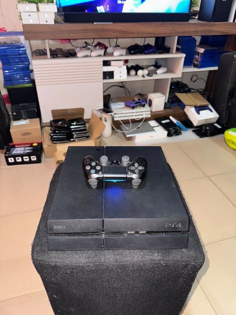 Play station 4