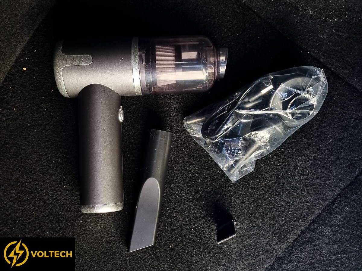 PORTABLE WIRELESS VACUUM CLEANER