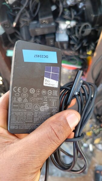 Laptop Power Adapter