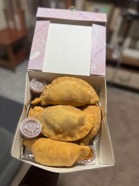 Pastels à la viande et au oeuf