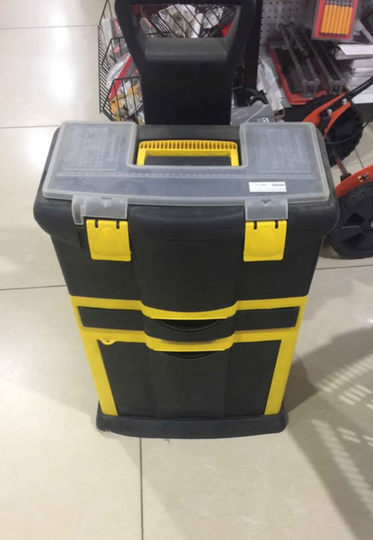 Boîte à outils roulante