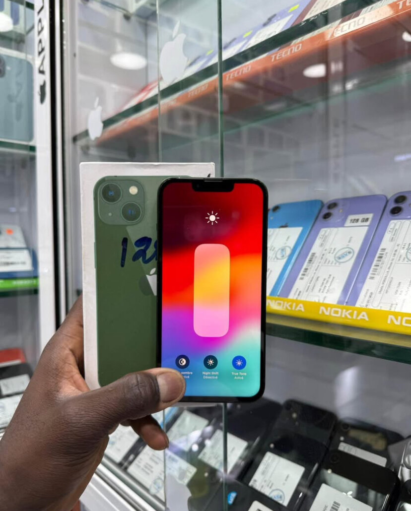 Smartphone iPhone 128 Go Vert