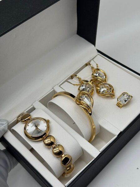 Ensemble Montre Bijoux Doré