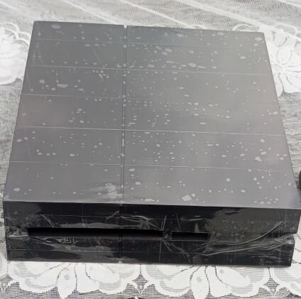 PS4 FAT craquée avec 10 jeux sans manette ni accessoires