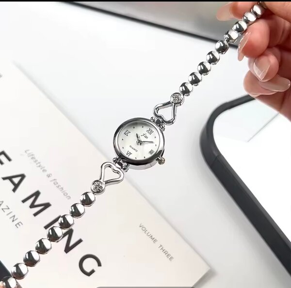 Montre bracelet élégant femme