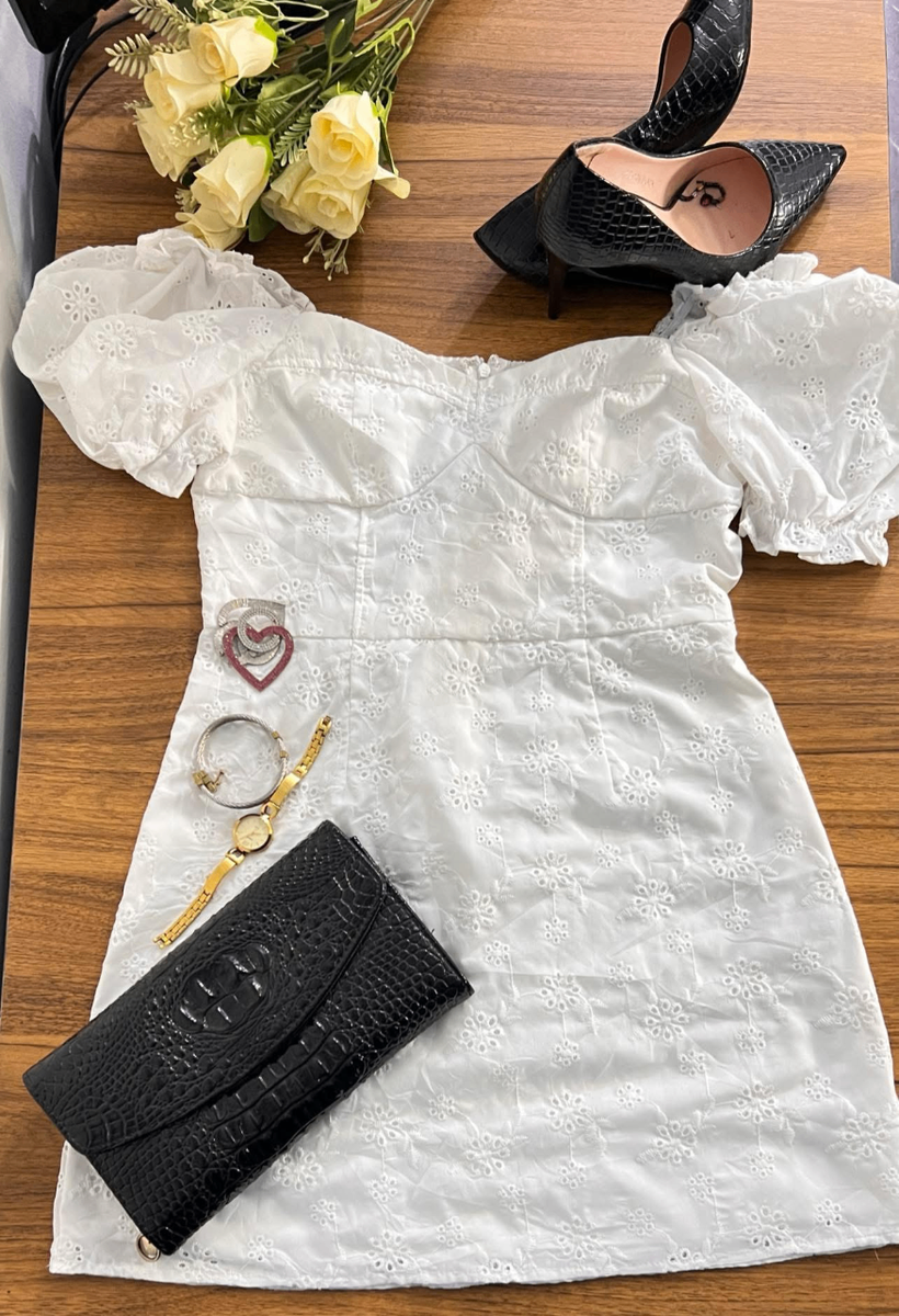 Robe Blanche Épaules Dénudées