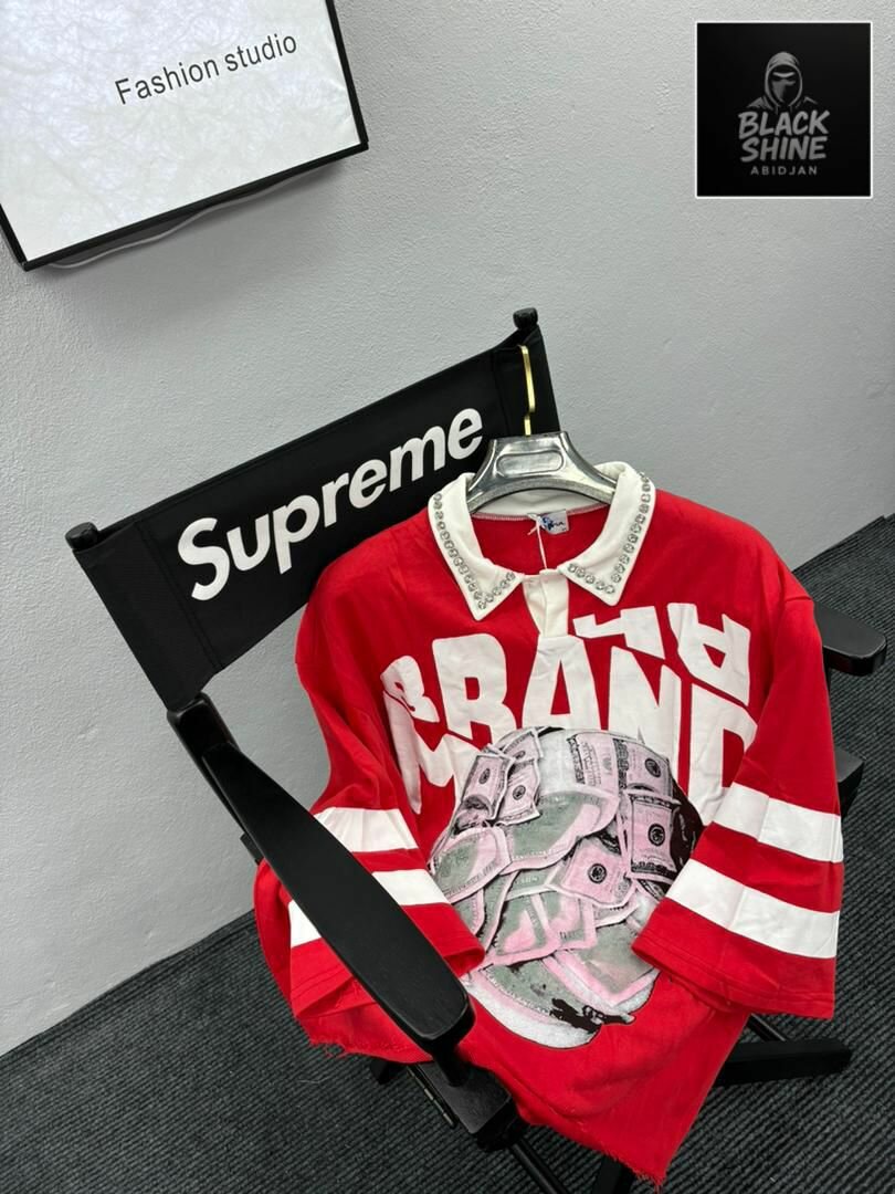 T-shirts graphiques Saint