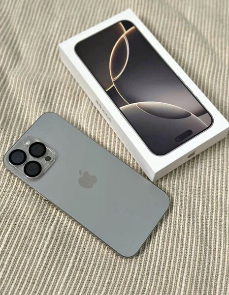 IPHONE 16 PRO MAX AMÉRICAIN