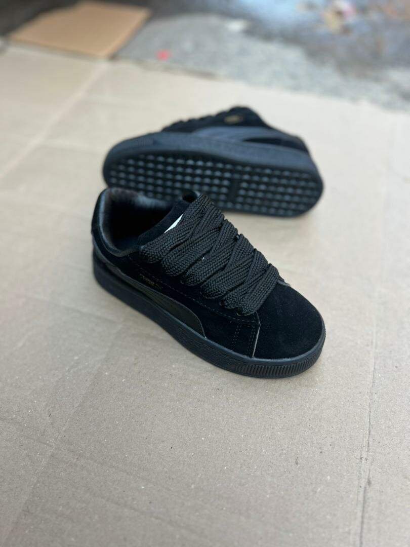 Baskets en velours noir