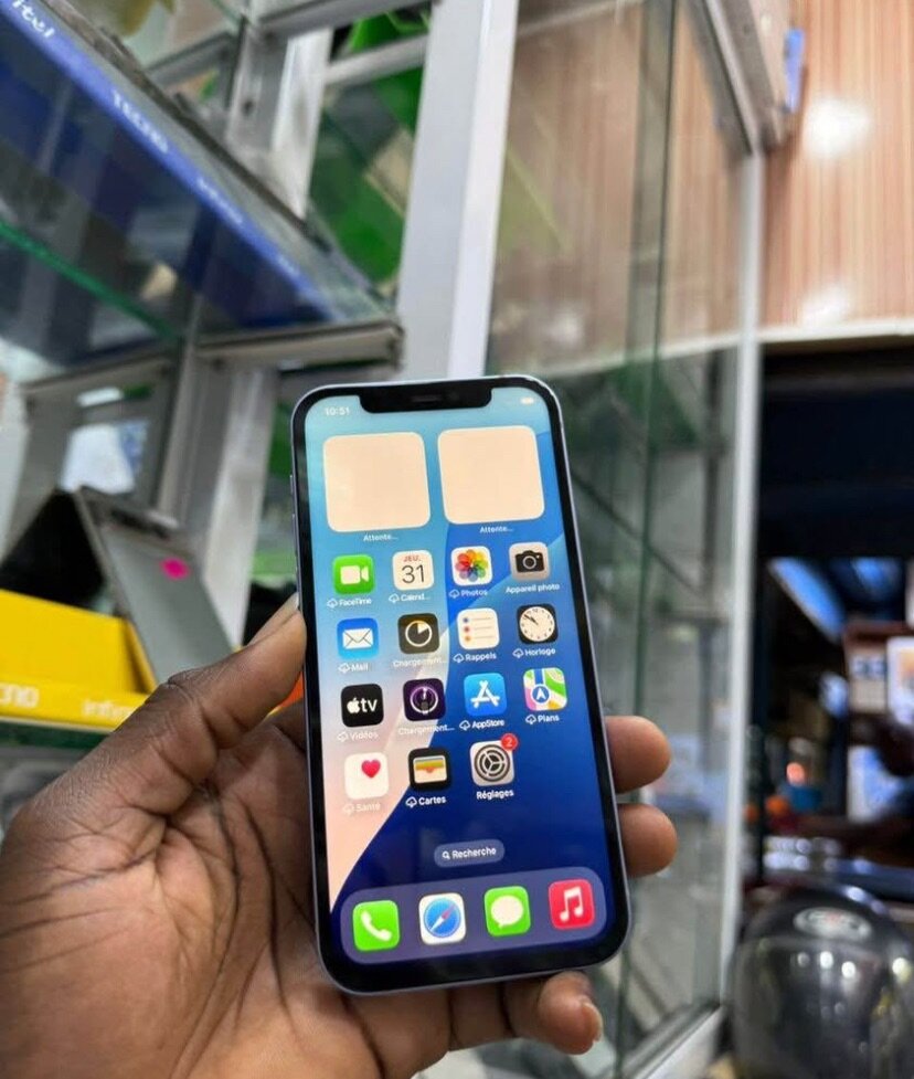 iPhone 13 simpleDernier Modèle