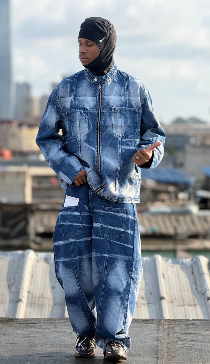 Ensemble denim urbain tendance