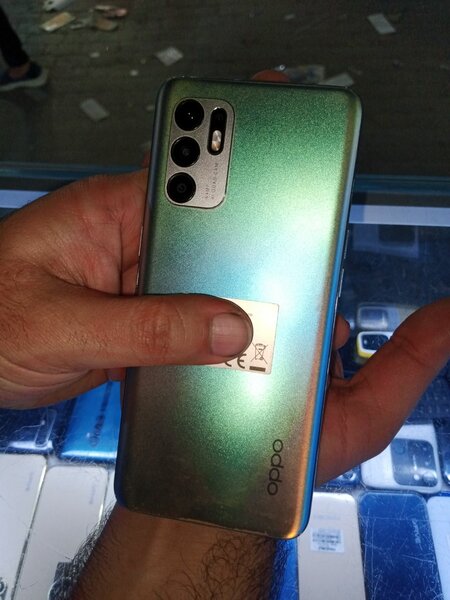 Oppo Reno6 box charger avalibel