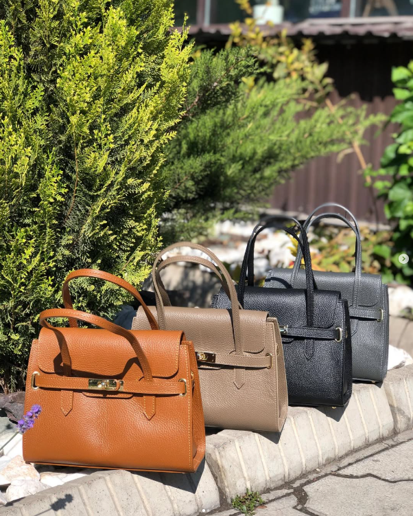 сумки разных цветов