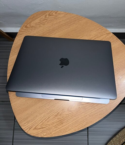 MacBook Pro 13 - 2020