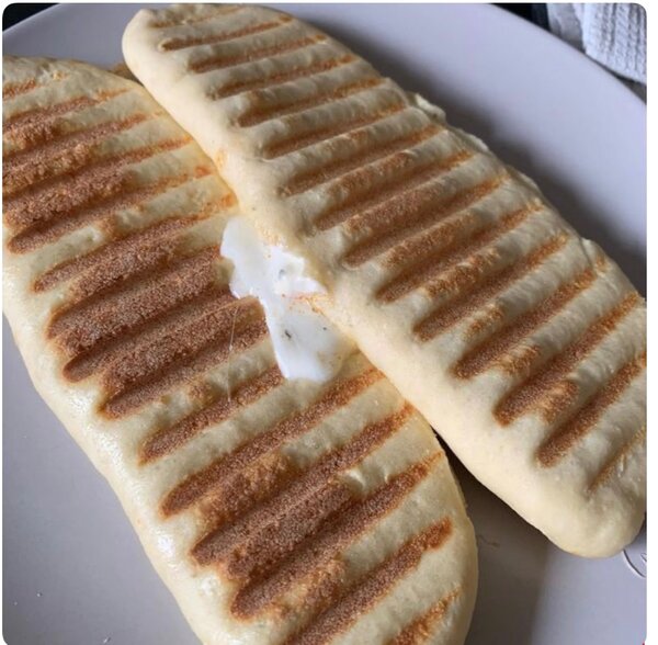 Sandwich de pain sucré