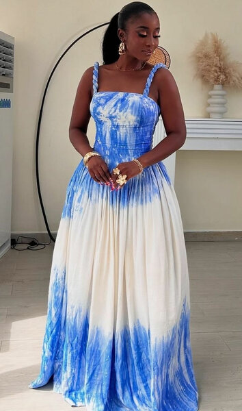 Robe longue tie-dye bleue élégante
