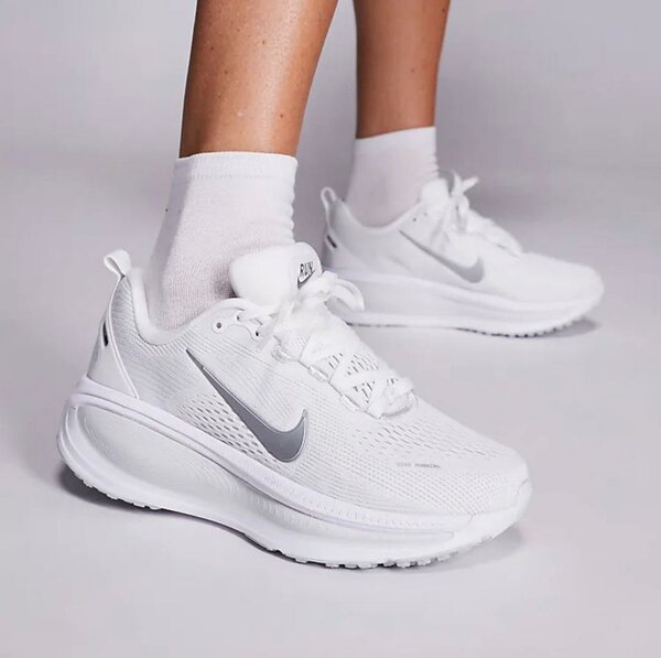 Chaussures Nike pour Homme et Femme