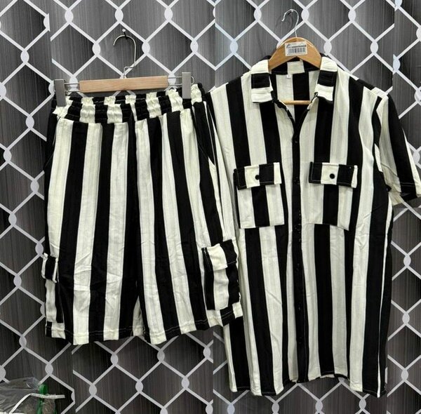 Ensemble rayé noir et blanc