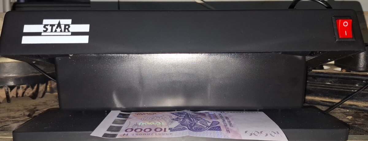 STAR TK-2028 - Détecteur de faux billets UV