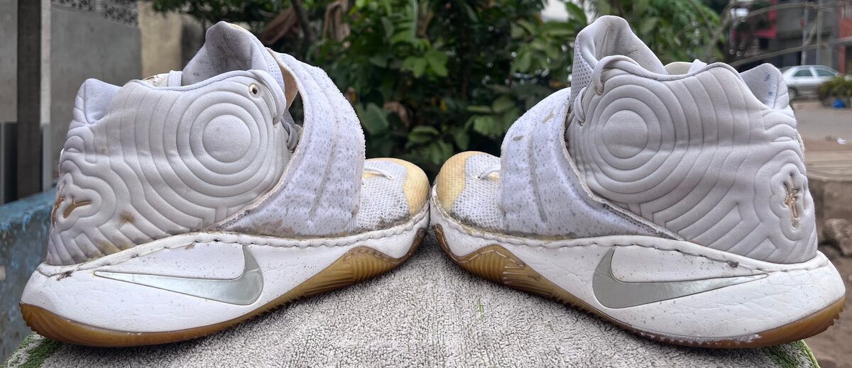 Chaussures de Basketball Nike