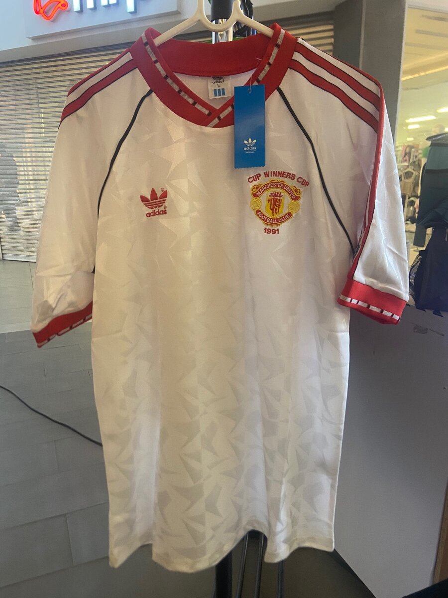 MAN UTD CLASSIC LARGE