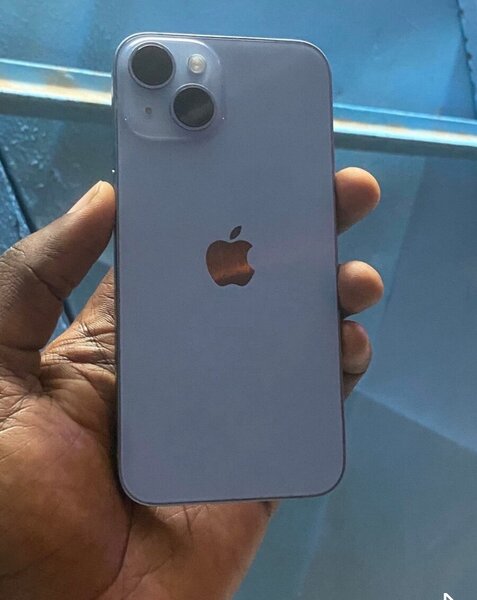 iPhone 13 simple