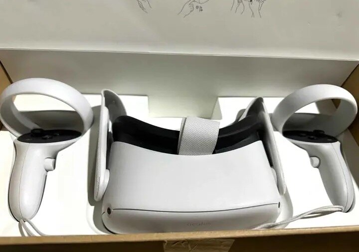 Casque VR avec contrôleurs