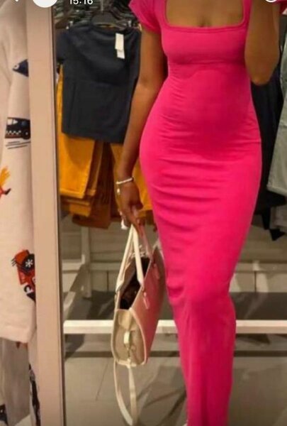 Robe longue rose élégante