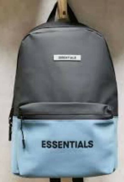 Sac à dos ESSENTIALS