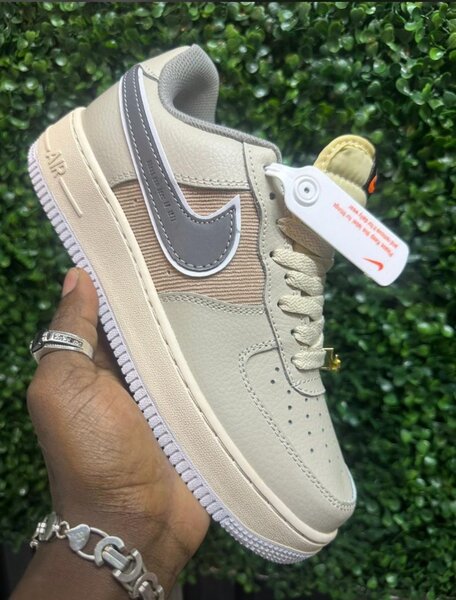 Baskets Air Beige Édition Limitée