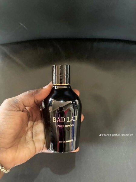 Parfum féminin "Femme"