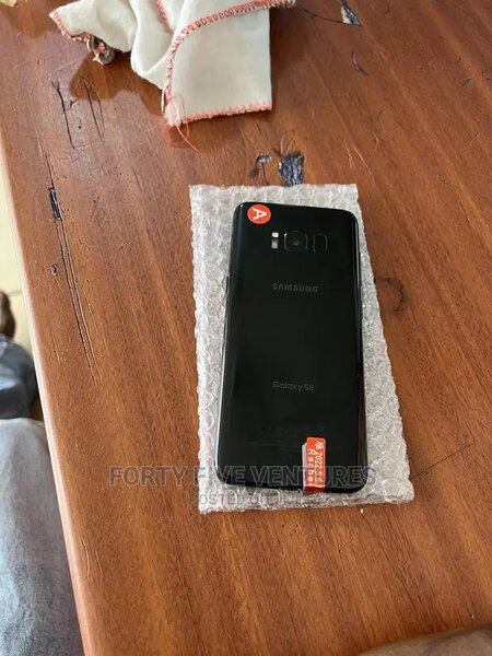 New Samsung Galaxy S8 64 GB Black