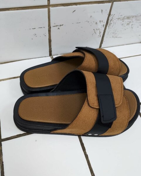 Sandales en daim réglables