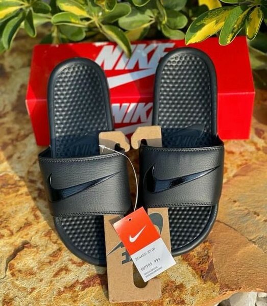 Men's Nike Flip-flops