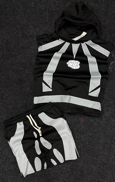 Ensemble survêtement et short