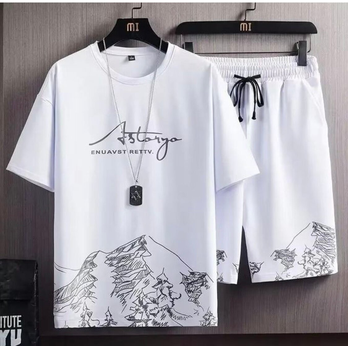 Ensemble décontracté t-shirt et short