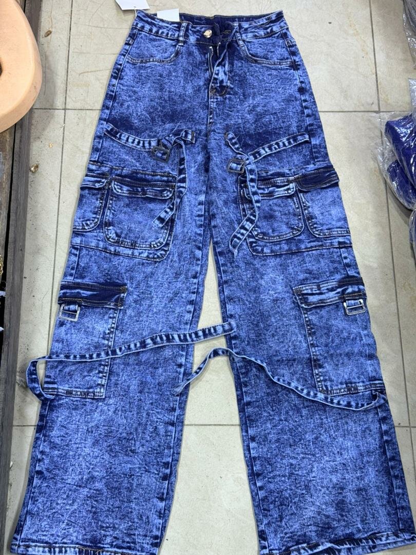 Pantalons cargo en denim tendance